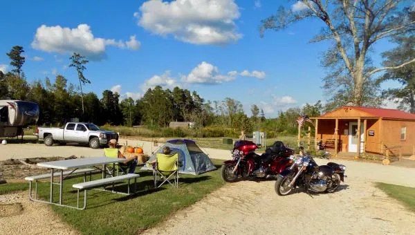 new-adventure-rv-park-horse-hotel-coldspring-bm5ct