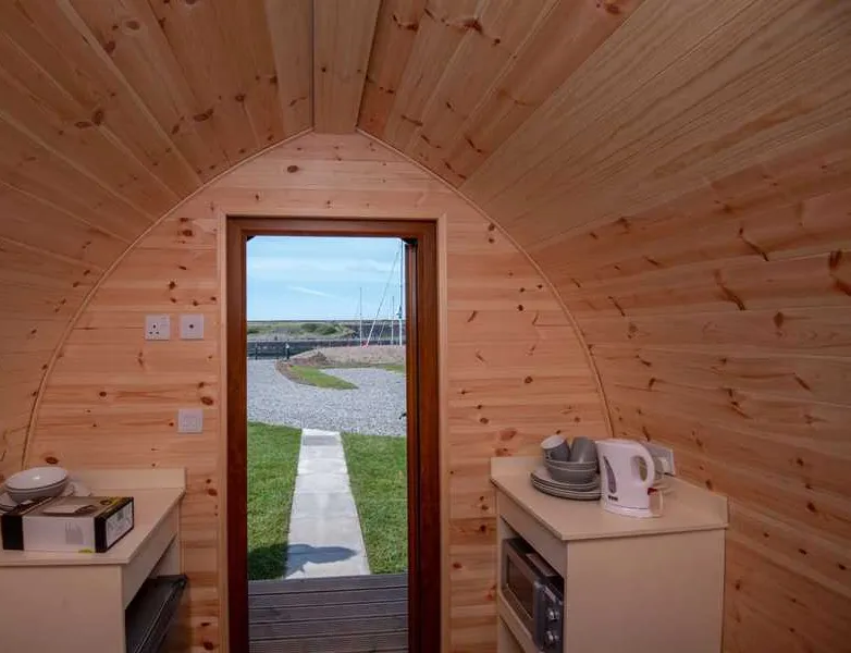 harbour-side-caravan-site-maryport-4vfmo