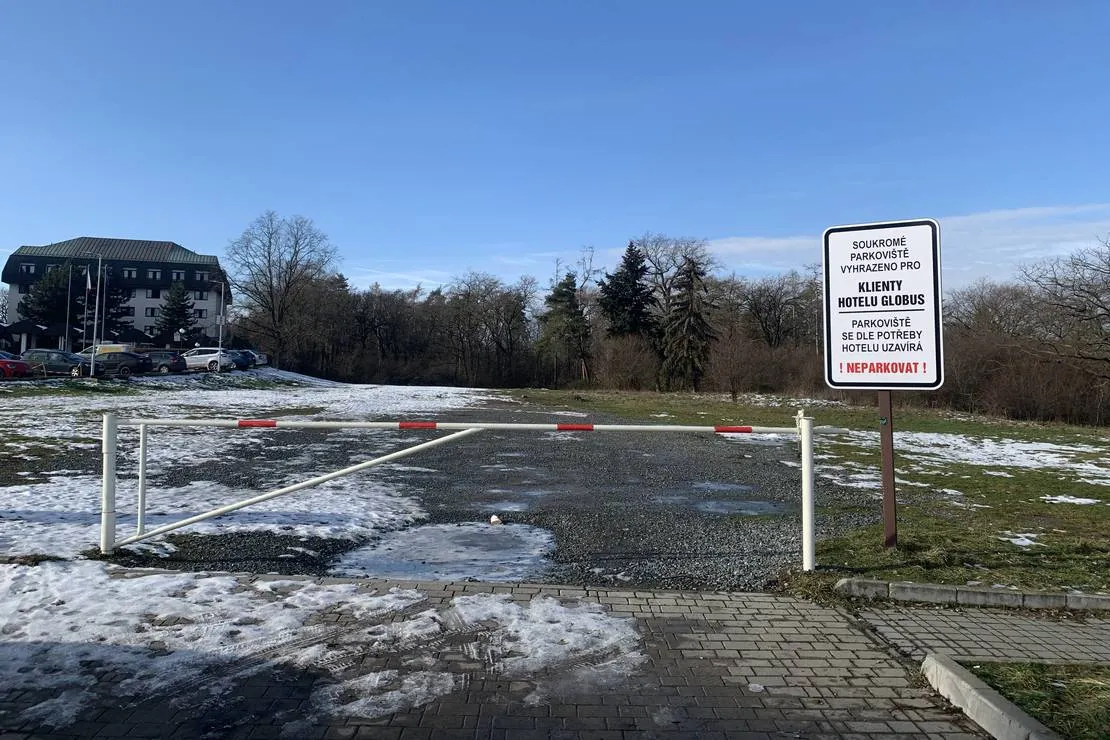 camp-globus-praha-4-7whdk
