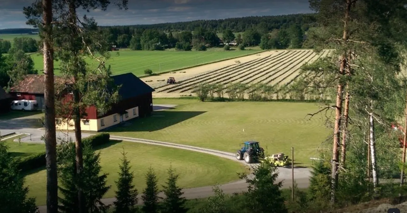 gyllene-brunnen-brollopslokal-glamping-fjardhundra-bi4j4