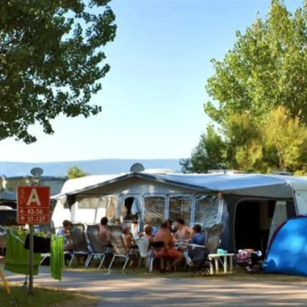 kamp-galeb-omi-auppd