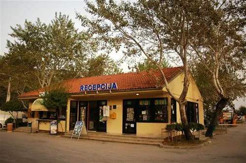 kamp-galeb-omi-xok2k