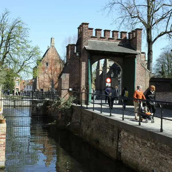 camping-memling-brugge-f8ydg
