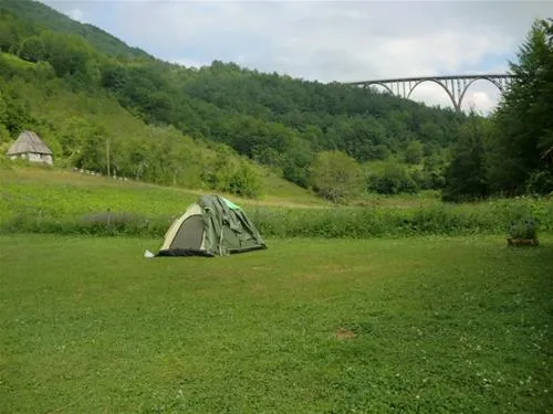 camp-mostrafting-rooms-tara-abljak-2eyfm