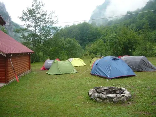 camp-mostrafting-rooms-tara-abljak-eq2uy