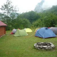 camp-mostrafting-rooms-tara-abljak-eq2uy