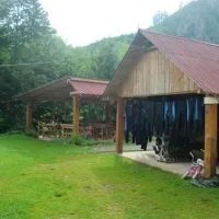 camp-mostrafting-rooms-tara-abljak-yy6oa