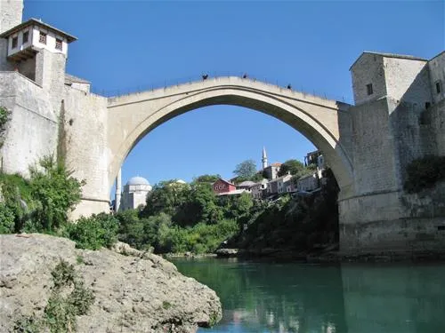 mali-wimbledon-mostar-cxd2u