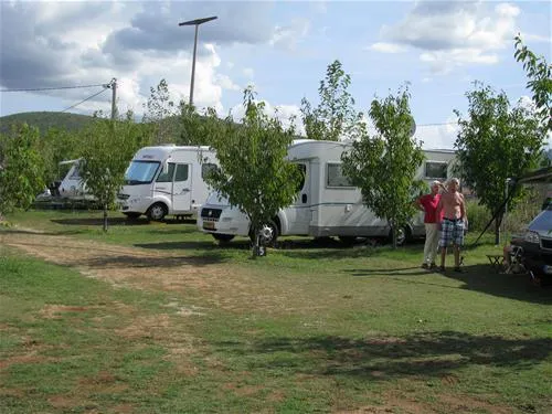 mali-wimbledon-mostar-lebqn