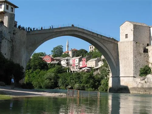 mali-wimbledon-mostar-n0g1q
