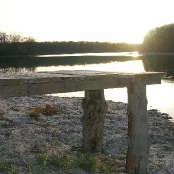 camping-vue-du-lac--fours-dmywu