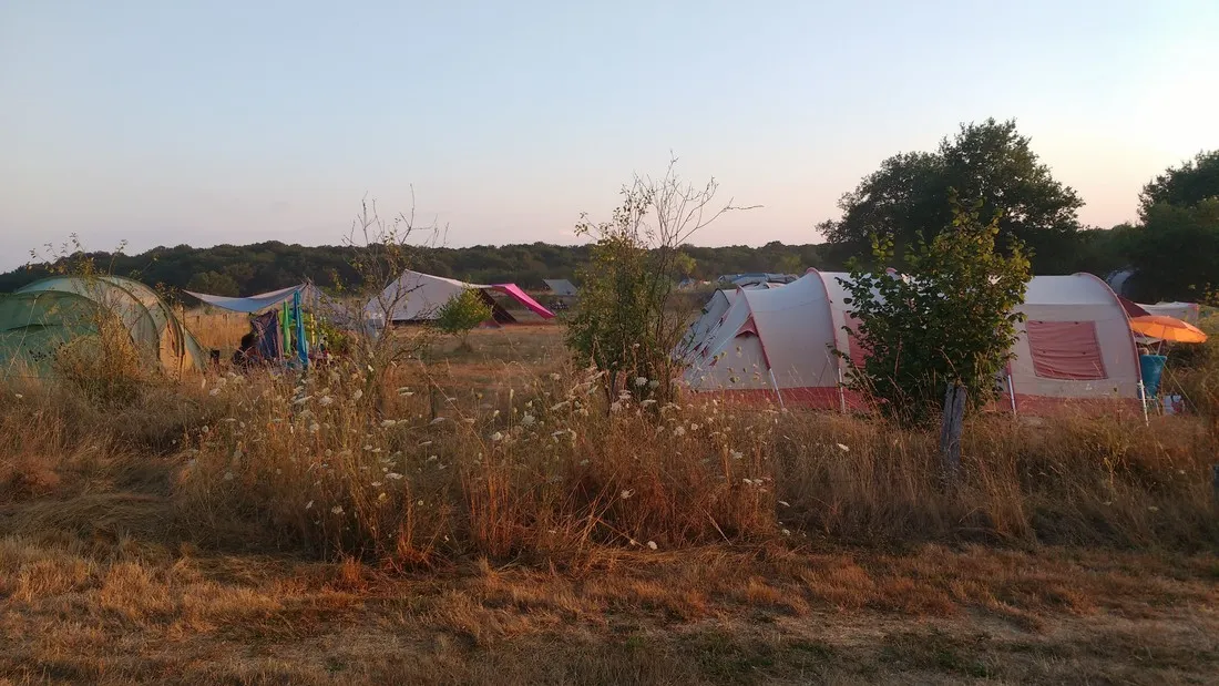 camping-vue-du-lac--fours-rmgu7