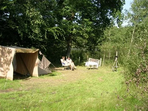 camping-vue-du-lac--fours-rnj1b