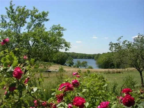 camping-vue-du-lac--fours-rwqlb