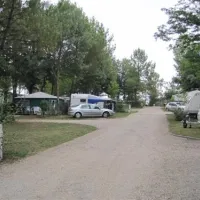 camping-le-pressoir-petit-palais-et-cornemps-ja2ce