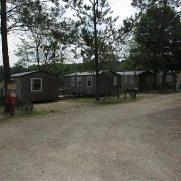 camping-le-pressoir-petit-palais-et-cornemps-yct9w