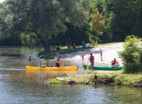 camping-le-pressoir-petit-palais-et-cornemps-zcnqy
