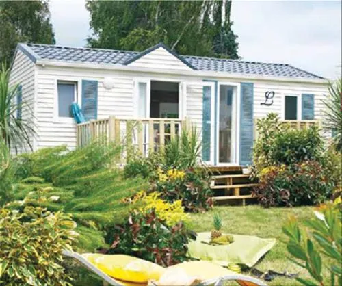 camping-la-bourie-heches-nrepq