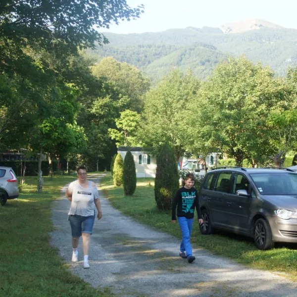 camping-la-bourie-heches-v6zjj