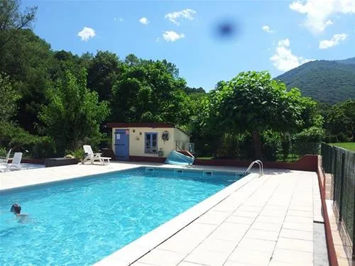 camping-la-bourie-heches-vpd9h