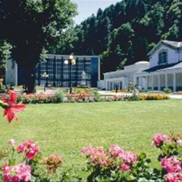 camping-chantecler-bagneres-de-luchon-qhrlb