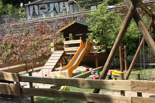 campingschausten-cochemenderttal-hkext