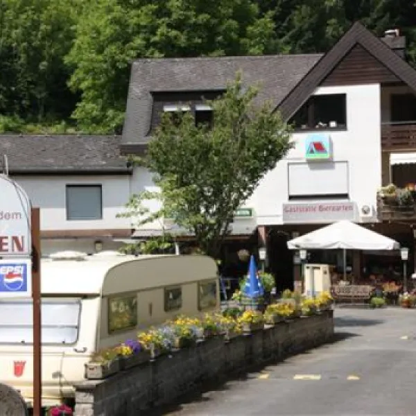 campingschausten-cochemenderttal-tzbx5