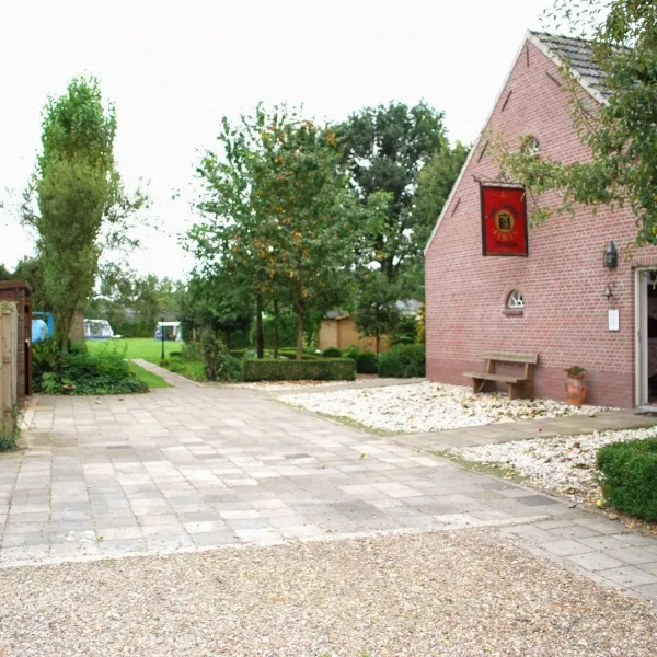 camping-mini-camping-kerces-vessem-kjsq2