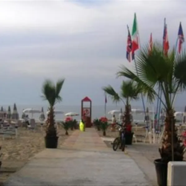 camping-stella-del-sud-lido-del-sole-ua6z6