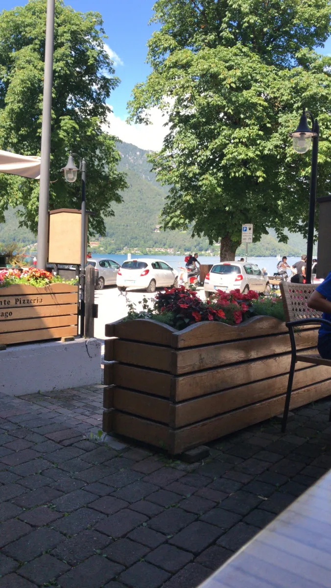 campeggio-al-lago-riva-del-garda-ftrgy