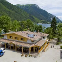 campeggio-al-lago-riva-del-garda-rnalu
