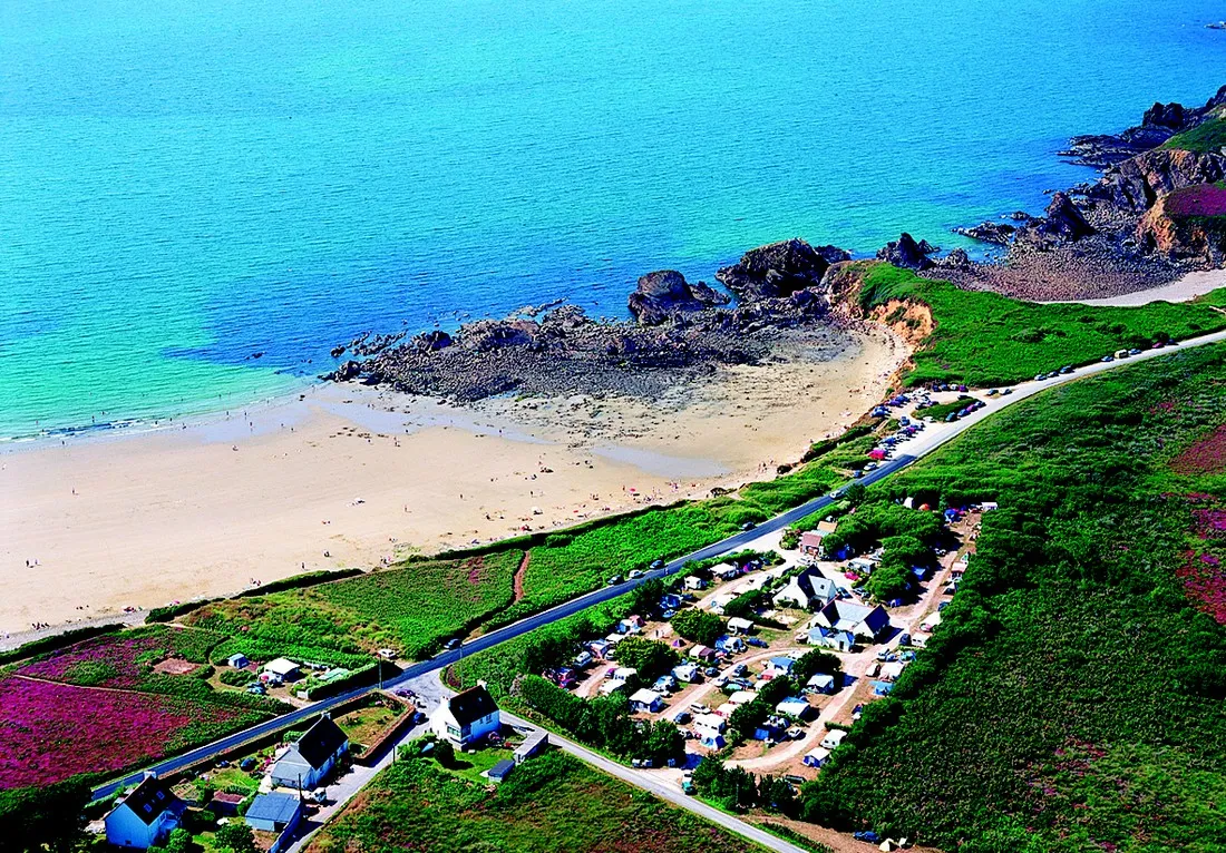 camping-plage-de-trez-rouz-crozon-uhigy