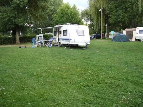 camping-les-cochards-seigy-f1l3a