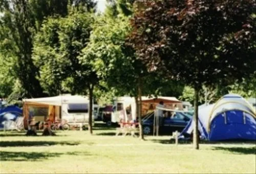 camping-les-cochards-seigy-jkcm8