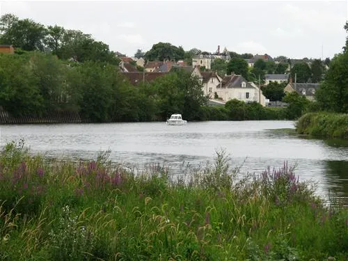 camping-les-cochards-seigy-kzrhh