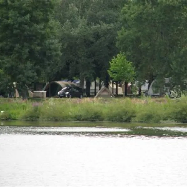 camping-les-cochards-seigy-soci9