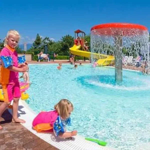 campeggio-park-delle-rose-lazise-sul-garda-ani2c