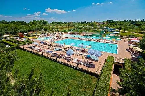 campeggio-park-delle-rose-lazise-sul-garda-ihkeu
