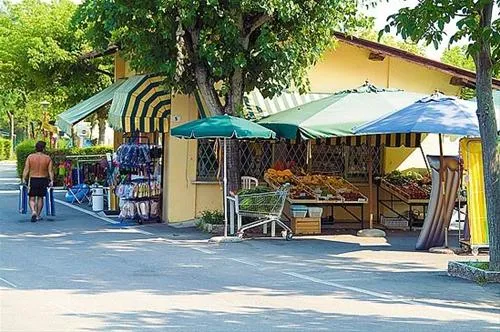 campeggio-park-delle-rose-lazise-sul-garda-zrmtx