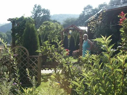 paradisegarden-camping-kaumberg-bfcqi