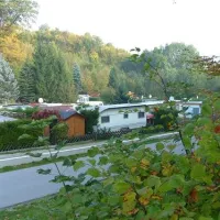 paradisegarden-camping-kaumberg-iceia