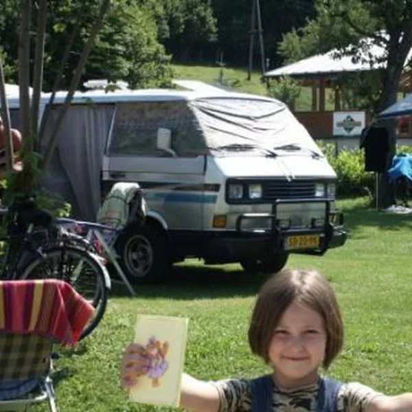 paradisegarden-camping-kaumberg-m2onv