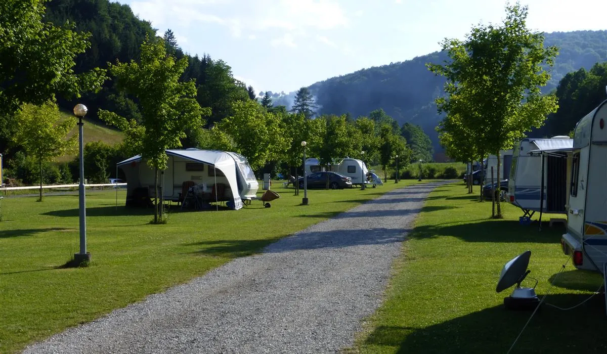 paradisegarden-camping-kaumberg-nkcgc