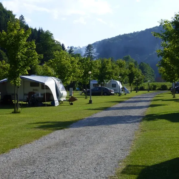 paradisegarden-camping-kaumberg-nkcgc