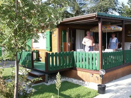 paradisegarden-camping-kaumberg-nqy3h