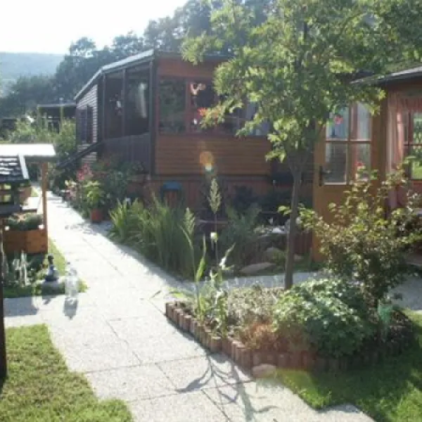 paradisegarden-camping-kaumberg-pbpfw