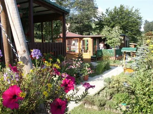 paradisegarden-camping-kaumberg-sclj0