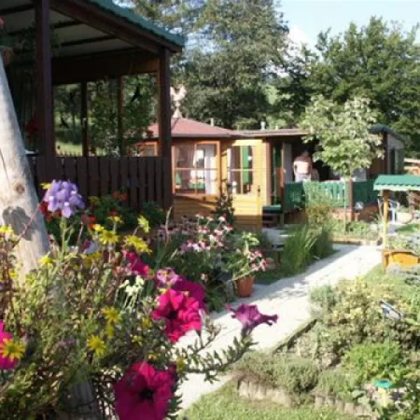 paradisegarden-camping-kaumberg-sclj0
