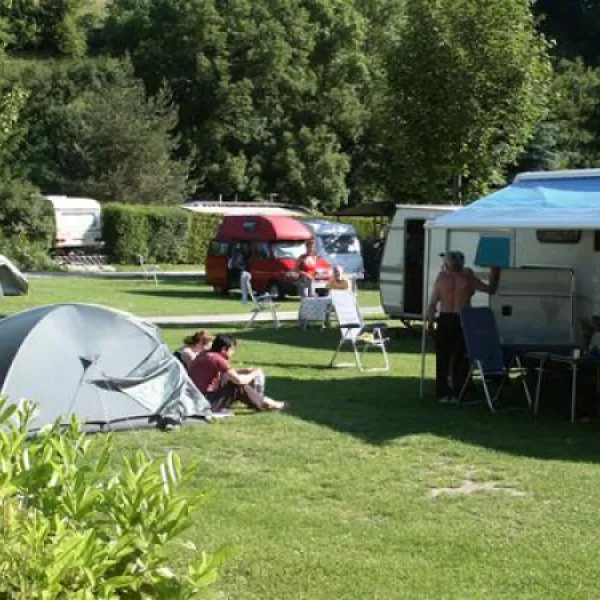 paradisegarden-camping-kaumberg-vbxcz