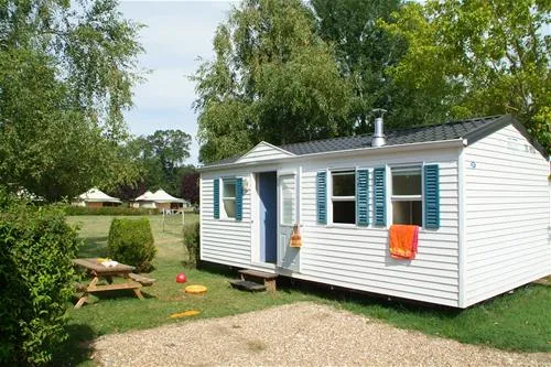 flower-camping-les-granges-luynes-23kur